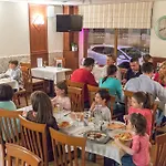P4w 3* Σζομπαθέλι